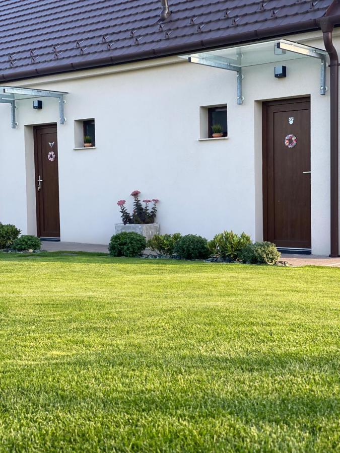 Oelyv Apartment Fertőrákos Bagian luar foto